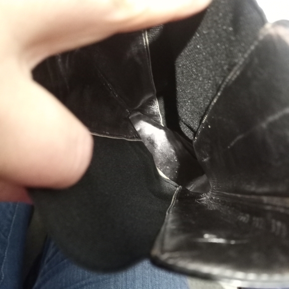 Final Sale - DOLCE & GABBANA Black Patent Pull-on Stiletto Boots, size 37½ - Picture 8 of 9